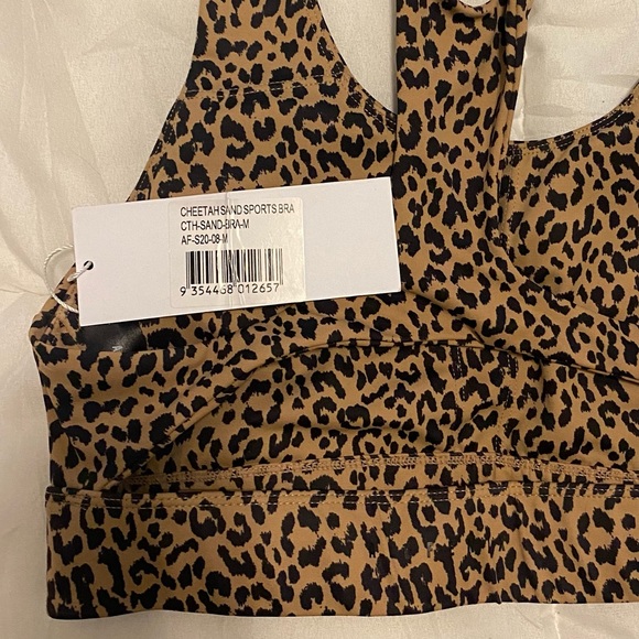 Cheetah tights and sports bra. Tights in large. Bra in medium. - Picture 3 of 8